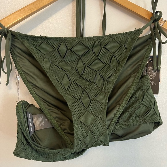 Vince Camuto Crocheted 🧶 Bikini - Picture 6 of 12
